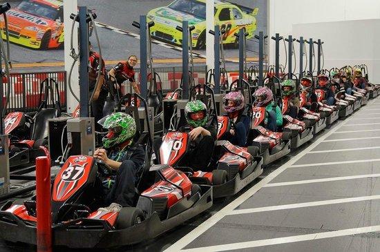 SPEEDERS Indoor ProKarts